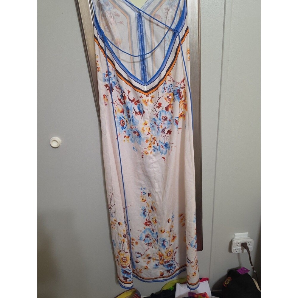 Commense Floral Button-Front V-Neck Maxi Dress – Sleeveless with Contrast Trim – - Picture 4 of 8